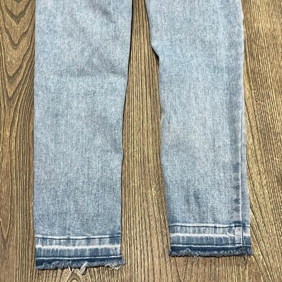 Calvin Klein Jeans Ankle Skinny Denim Mid Rise Stretch Light Wash Blue Size 4 - Picture 10 of 11